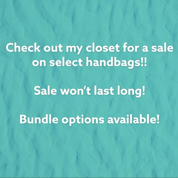 🔥Sale on handbags!!🔥 - Picture 1 of 1